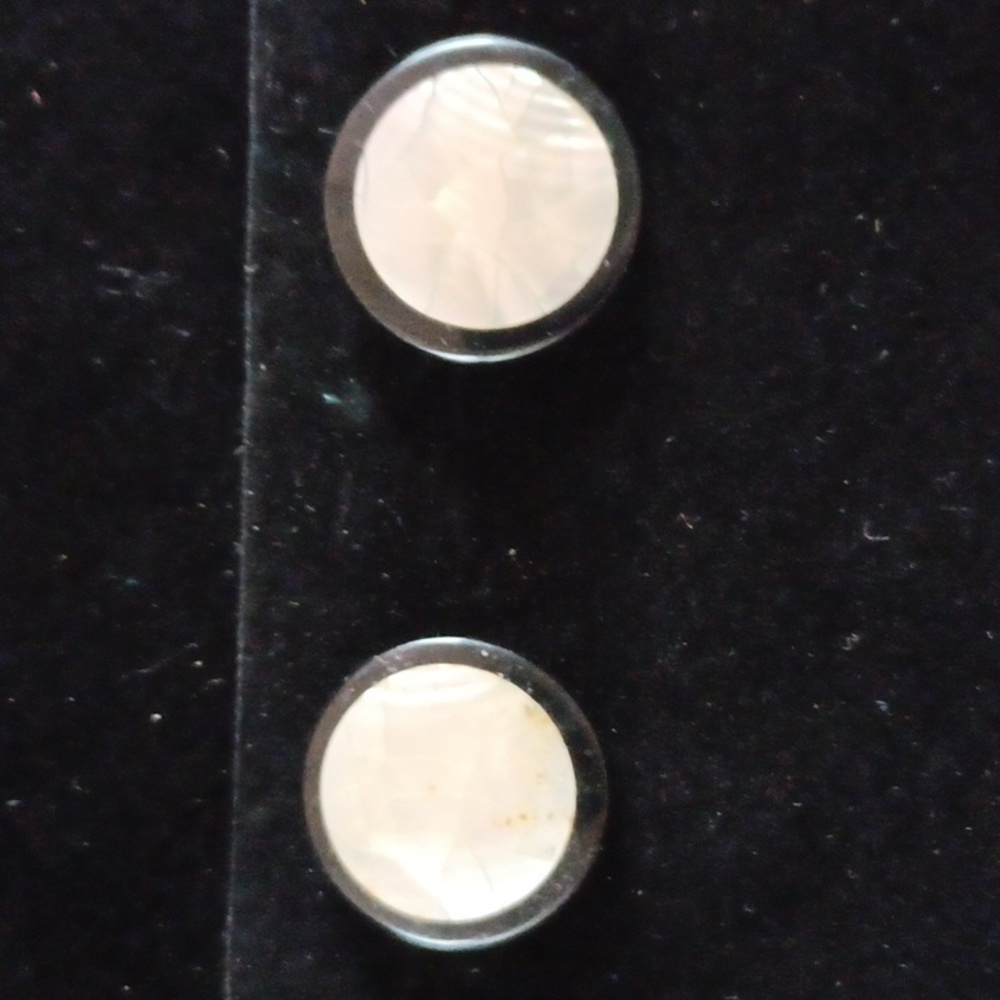 Earings